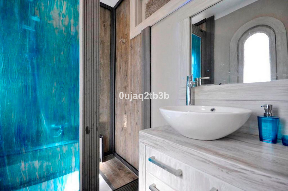 8 Bed, 4 Bath, HouseFor Sale, Marbella, Malaga