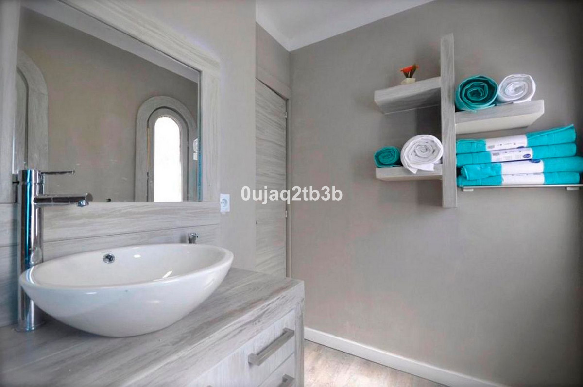 8 Bed, 4 Bath, HouseFor Sale, Marbella, Malaga