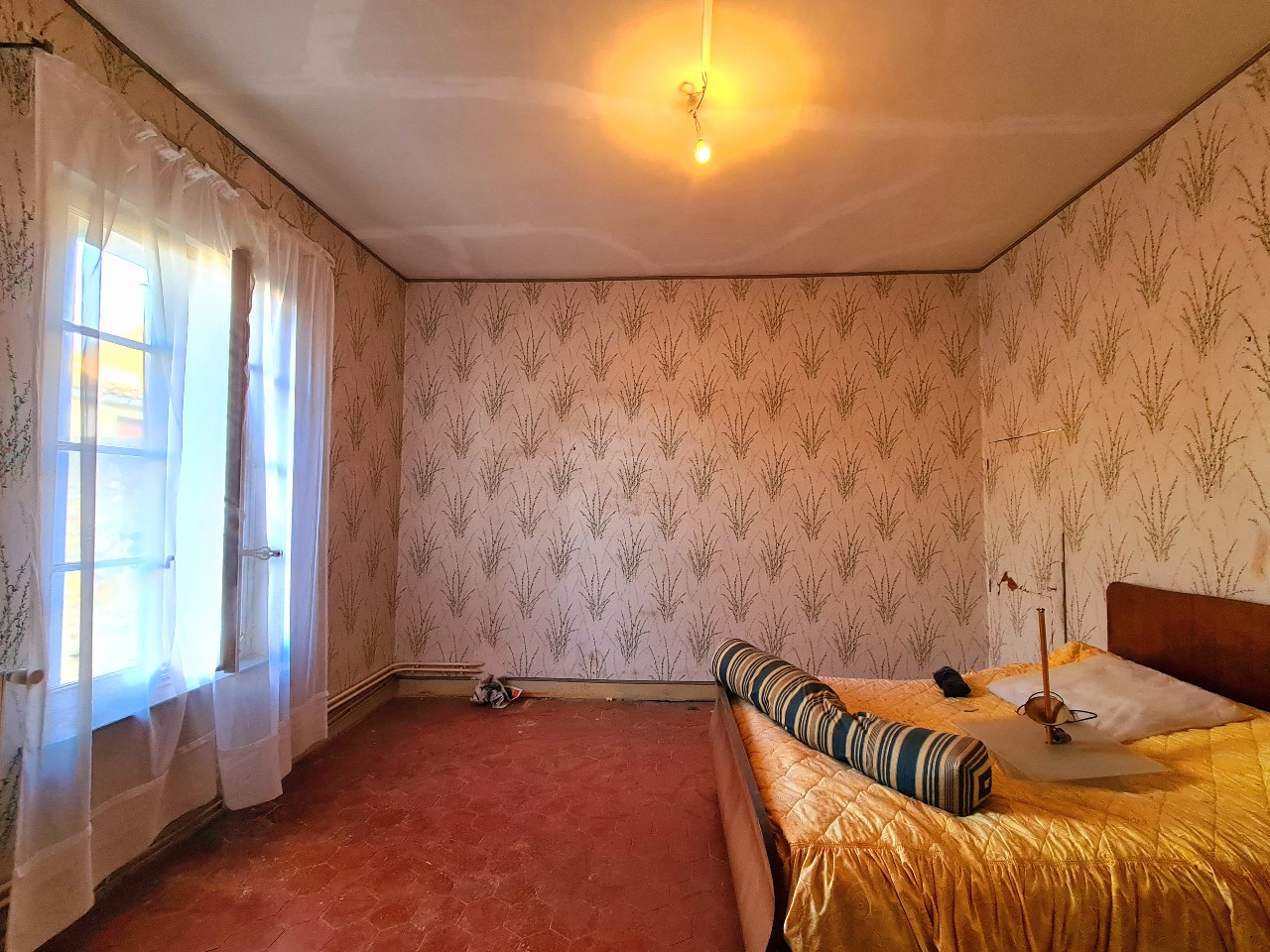 7 Bed, 1 Bath, HouseFor Sale, Narbonne, Aude, Languedoc-Roussillon, 11000