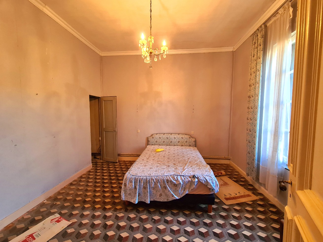 7 Bed, 1 Bath, HouseFor Sale, Narbonne, Aude, Languedoc-Roussillon, 11000