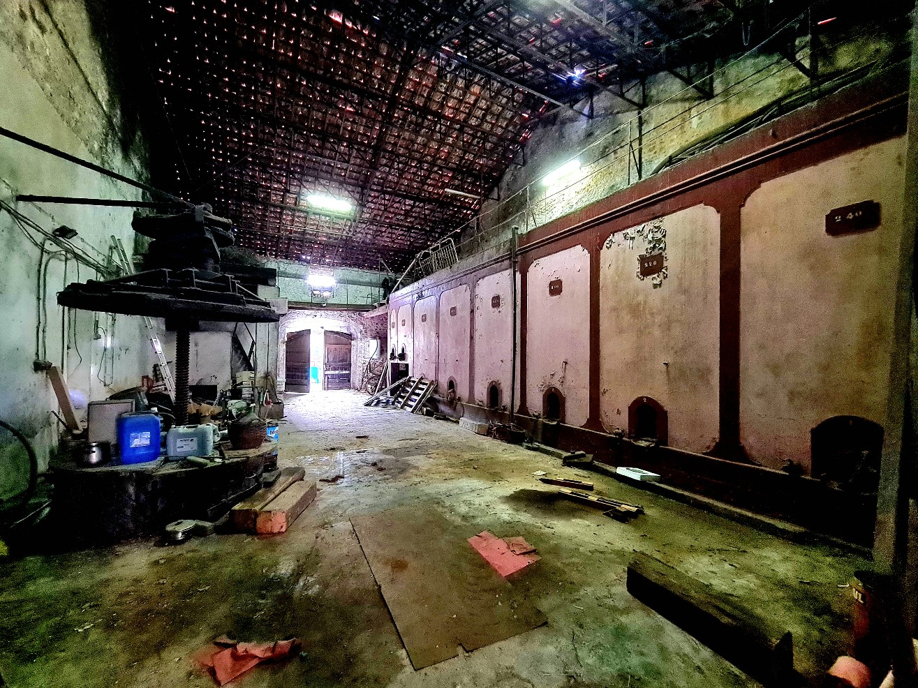 7 Bed, 1 Bath, HouseFor Sale, Narbonne, Aude, Languedoc-Roussillon, 11000