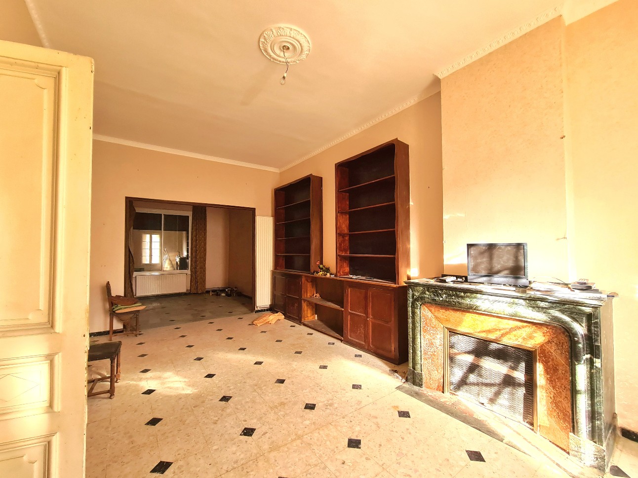 7 Bed, 1 Bath, HouseFor Sale, Narbonne, Aude, Languedoc-Roussillon, 11000