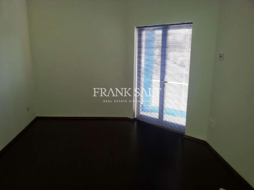 Commercial Property, For Sale