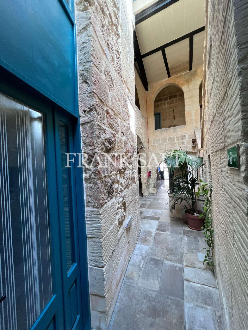 8 Bed, HouseFor Sale, Gharb, Gozo