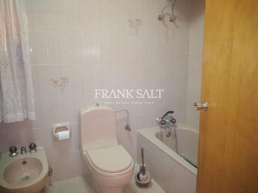 2 Bed, ApartmentFor Sale, Marsalforn, Gozo