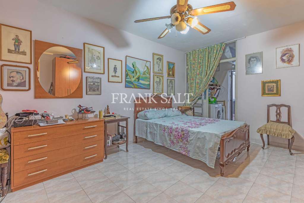 3 Bed, ApartmentFor Sale, St Julians, Malta