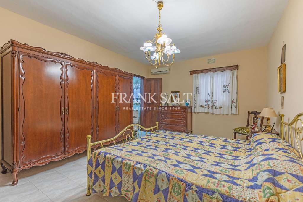 3 Bed, ApartmentFor Sale, St Julians, Malta