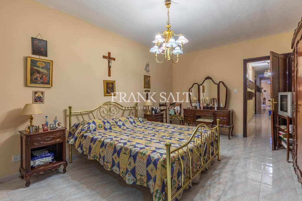 3 Bed, ApartmentFor Sale, St Julians, Malta