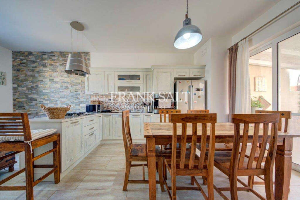 2 Bed, ApartmentFor Sale, Marsaxlokk, Malta