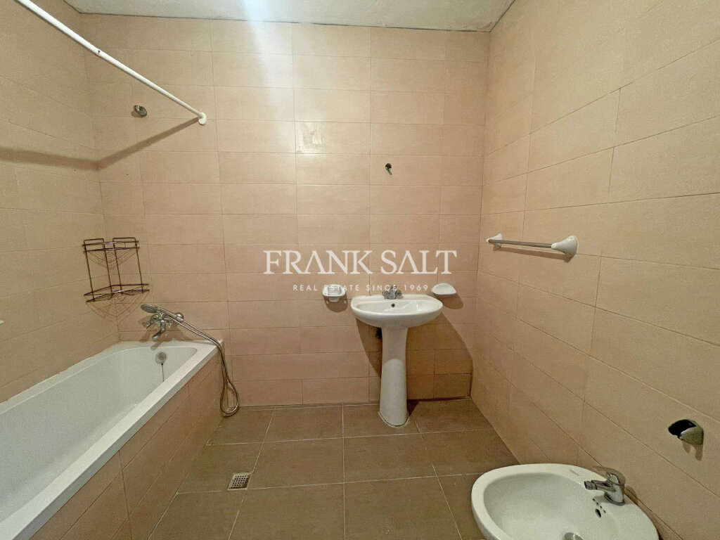 3 Bed, ApartmentFor Sale, Qormi, Malta
