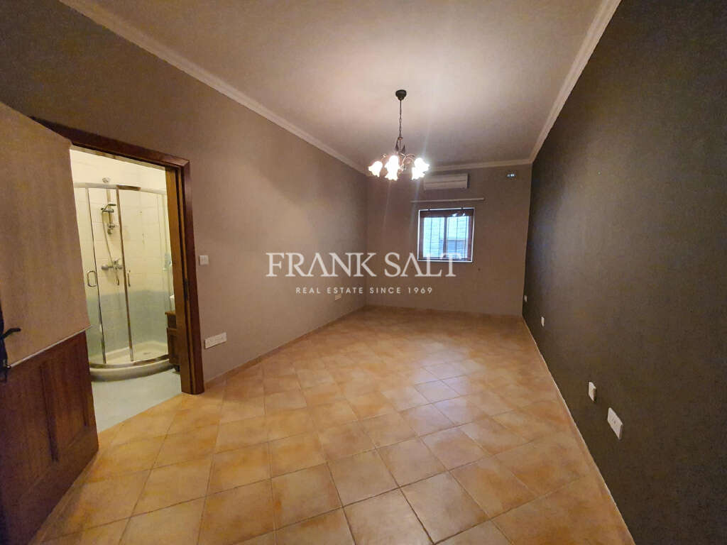 3 Bed, ApartmentFor Sale, Marsascala, Malta