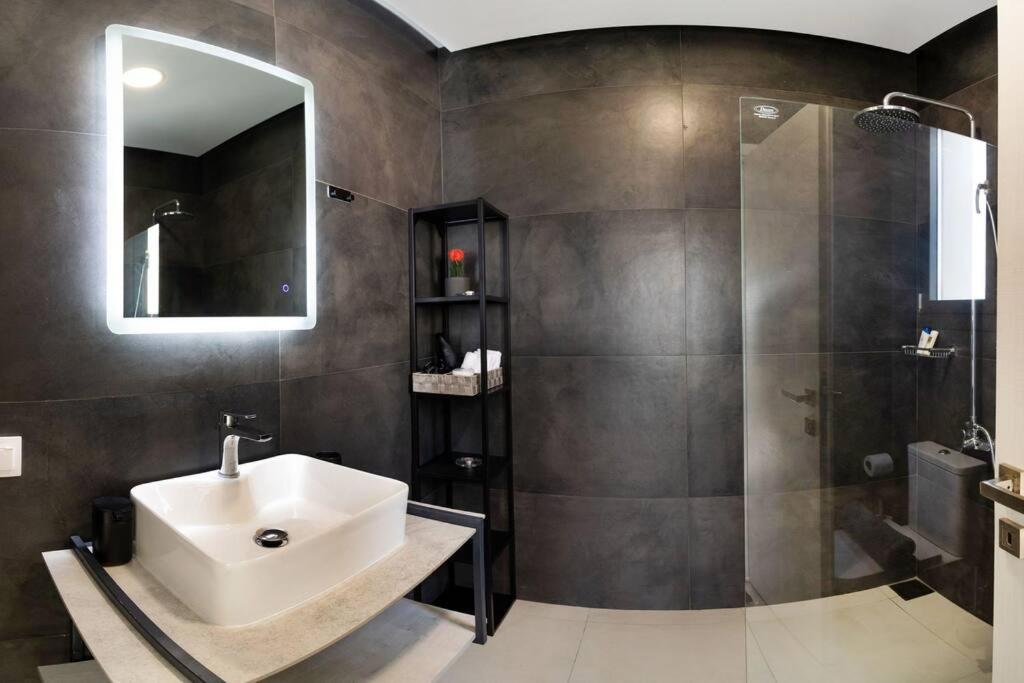 3 Bed, 2 Bath, HouseFor Sale, Chania, Crete