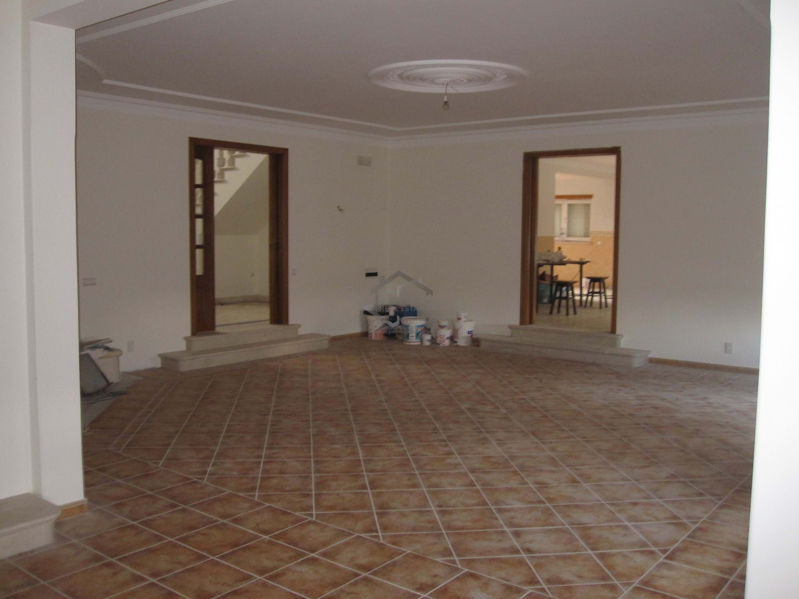 4 Bed, 3 Bath, HouseFor Sale, Caldas da Rainha, Leiria, 2500-045