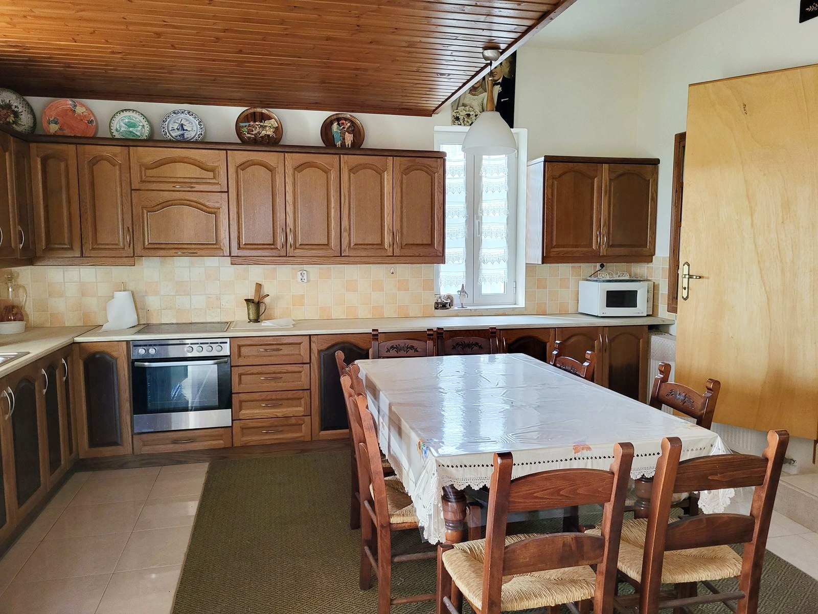 6 Bed, 3 Bath, HouseFor Sale, Chania, Crete, 73007