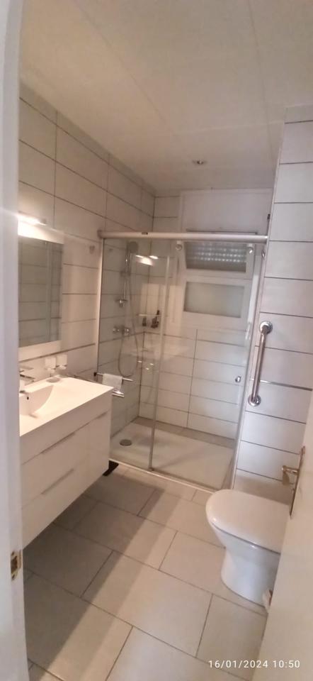 7 Bed, 4 Bath, HouseFor Sale, Empuriabrava, Girona, 17487