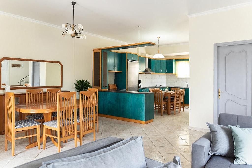 3 Bed, 2 Bath, HouseFor Sale, Chania, Crete