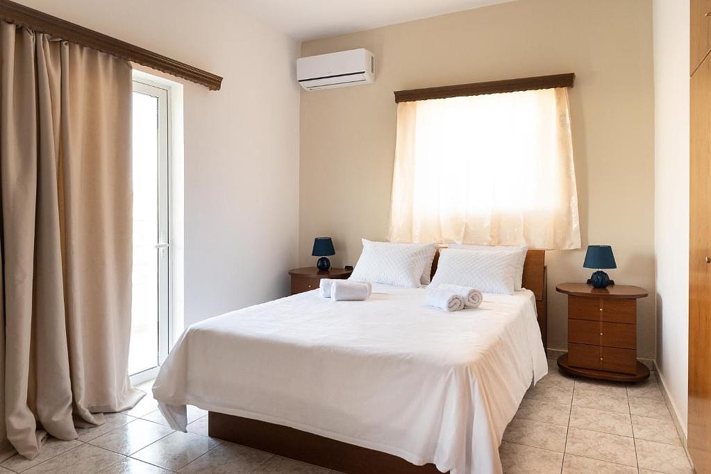 3 Bed, 2 Bath, HouseFor Sale, Chania, Crete