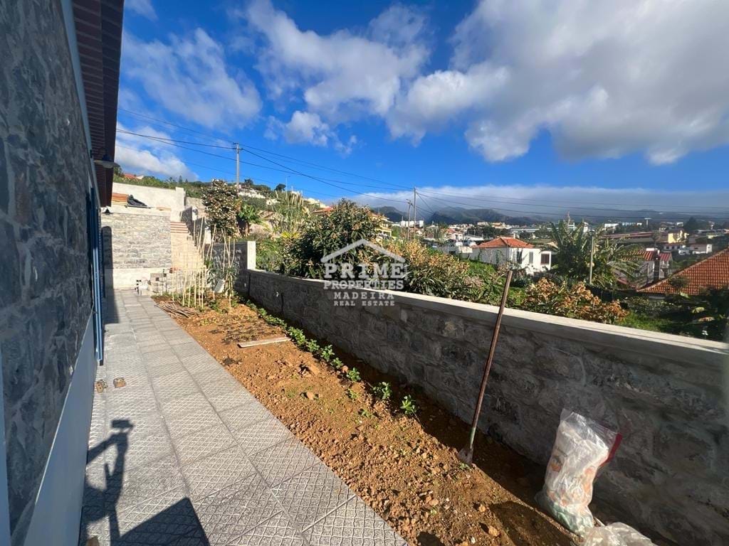 3 Bed, 2 Bath, HouseFor Sale, Funchal, Ilha da Madeira, 9000-098