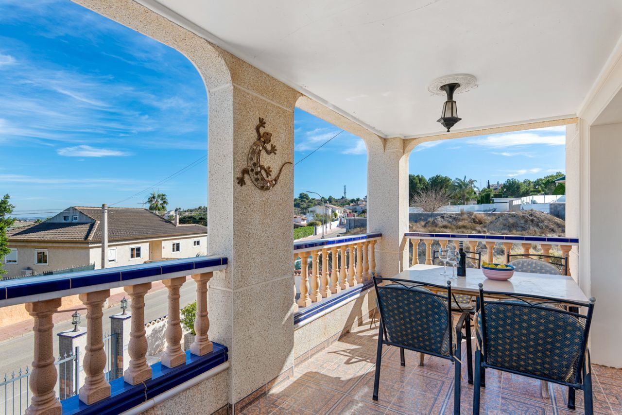 4 Bed, 4 Bath, HouseFor Sale, Almoradi, Alicante