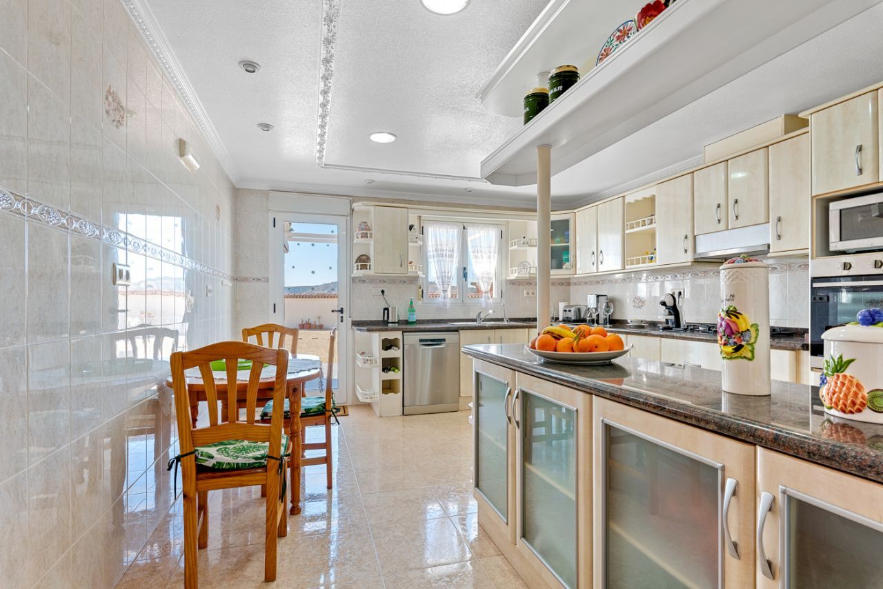 4 Bed, 4 Bath, HouseFor Sale, Almoradi, Alicante