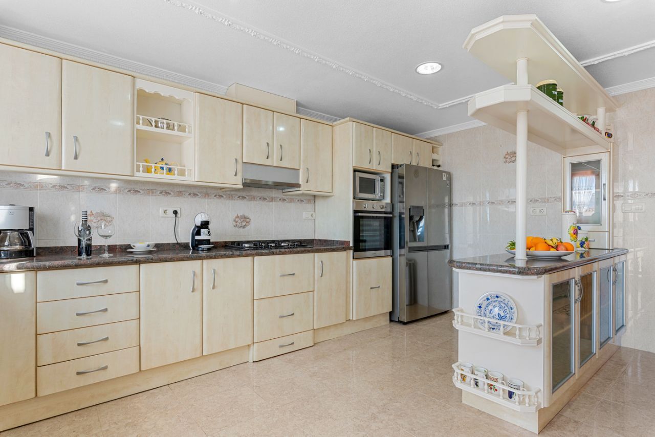 4 Bed, 4 Bath, HouseFor Sale, Almoradi, Alicante