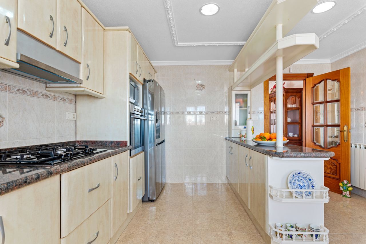 4 Bed, 4 Bath, HouseFor Sale, Almoradi, Alicante