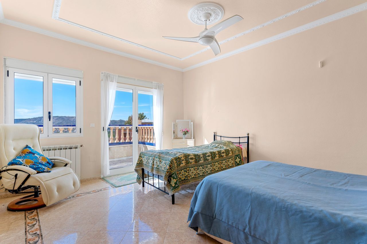 4 Bed, 4 Bath, HouseFor Sale, Almoradi, Alicante