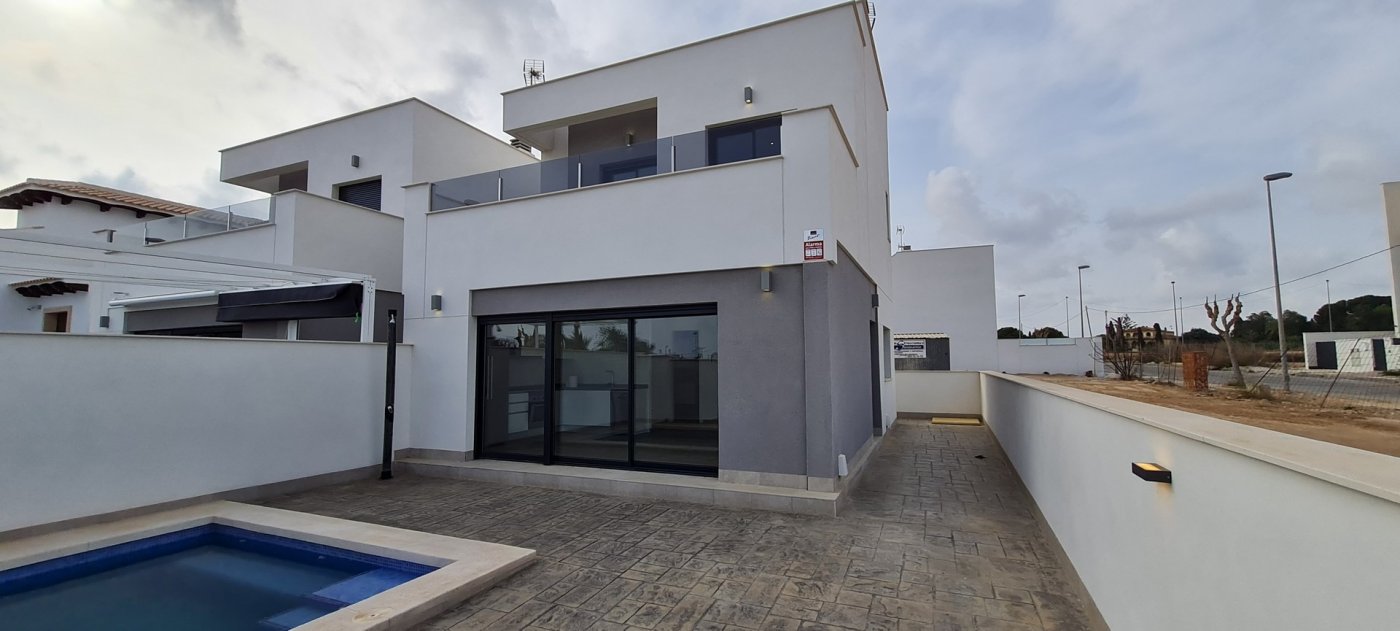 3 Bed, 2 Bath, HouseFor Sale, El Barranco, Alicante