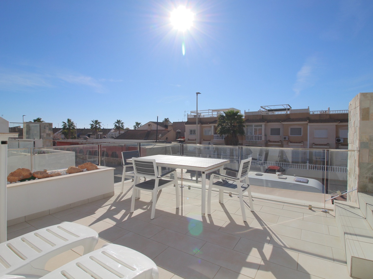 4 Bed, 3 Bath, HouseFor Sale, Los Alcazares, Murcia