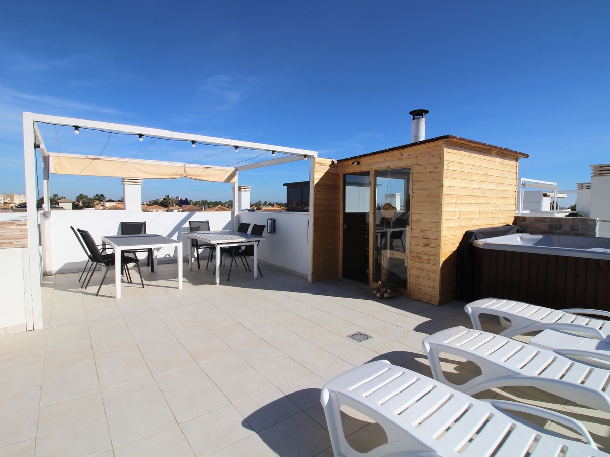 4 Bed, 3 Bath, HouseFor Sale, Los Alcazares, Murcia