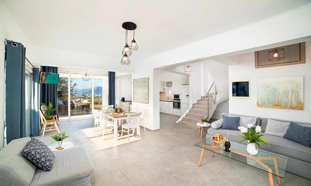 3 Bed, 2 Bath, HouseFor Sale, Chania, Crete 3 Bed, 2 Bath, HouseFor Sale, Chania, Crete