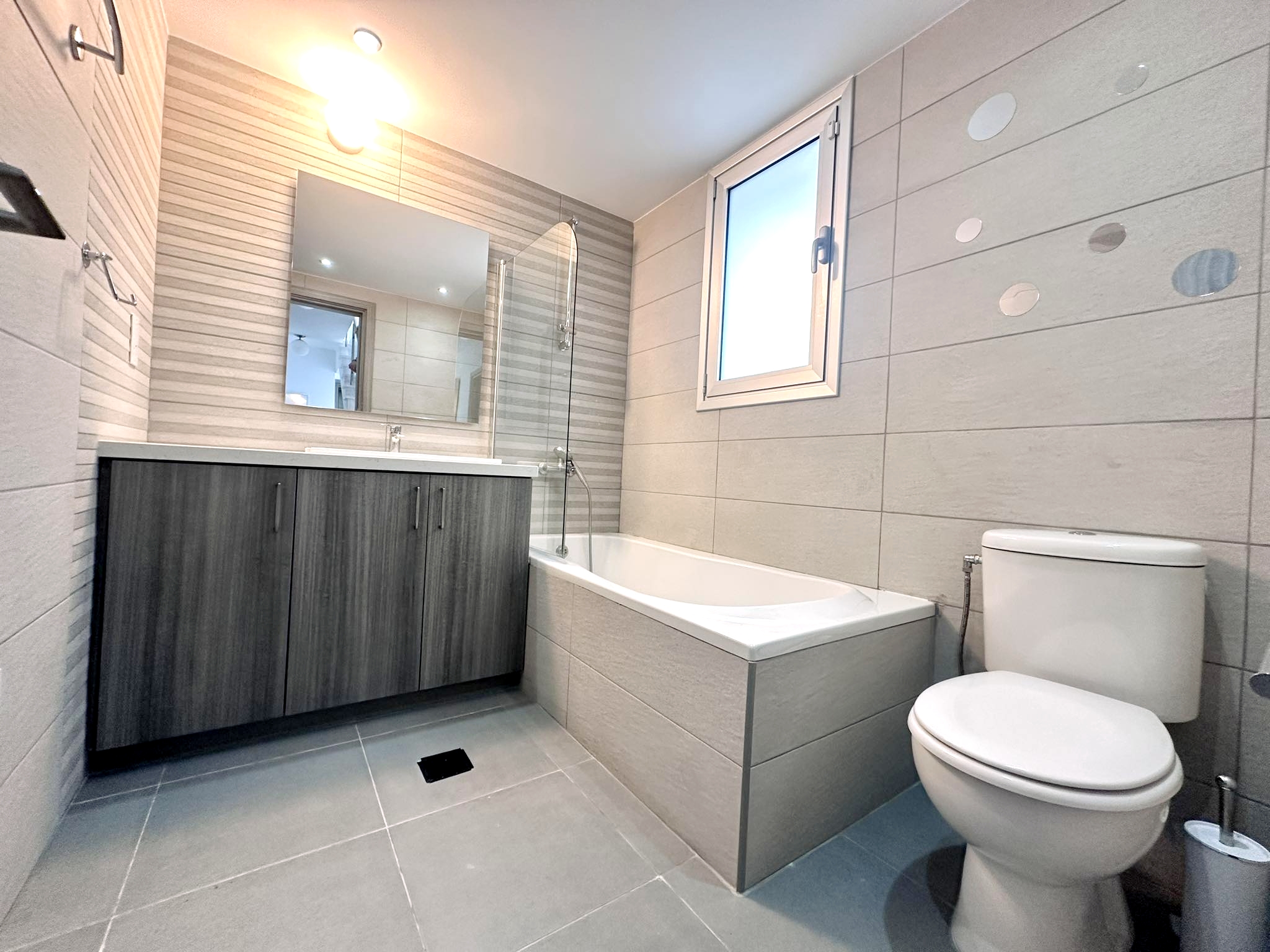 3 Bed, 2 Bath, HouseFor Sale, Paphos, Paphos