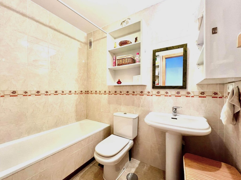 1 Bed, 1 Bath, ApartmentFor Sale, La Cala de Mijas, Malaga