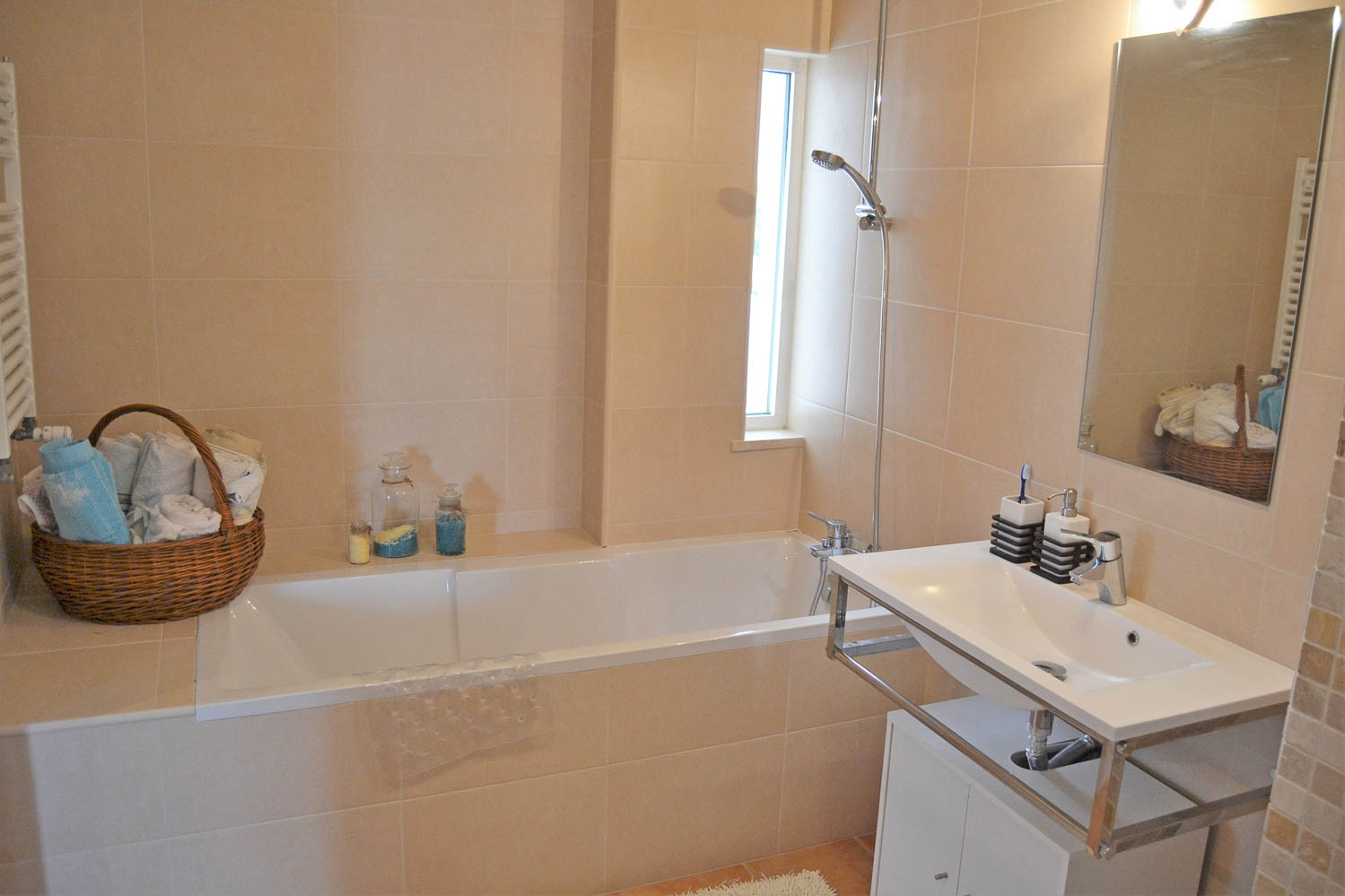 5 Bed, 7 Bath, HouseFor Sale, Modern Five Bedroom Villa with Pool, Algarve 5 Bed, 7 Bath, HouseFor Sale, Modern Five Bedroom Villa with Pool, Algarve