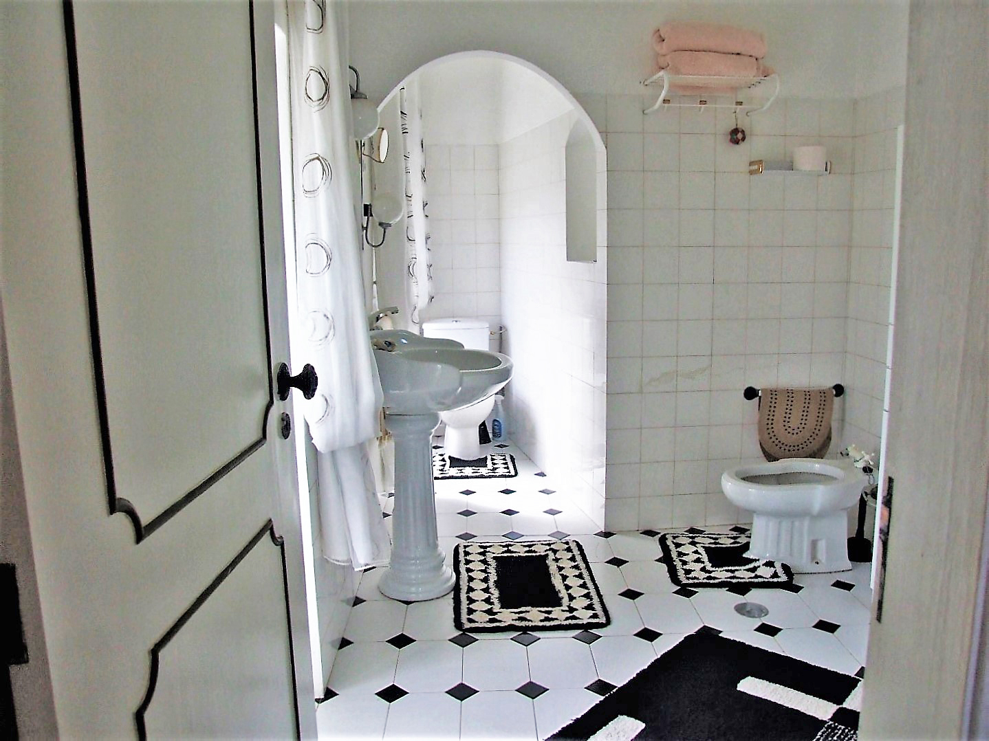 2 Bed, 2 Bath, HouseFor Sale, Charming and Traditional Two Bedroom Country House, Algarve 2 Bed, 2 Bath, HouseFor Sale, Charming and Traditional Two Bedroom Country House, Algarve