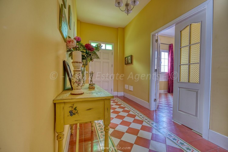 5 Bed, 3 Bath, HouseFor Sale, Adeje, Adeje