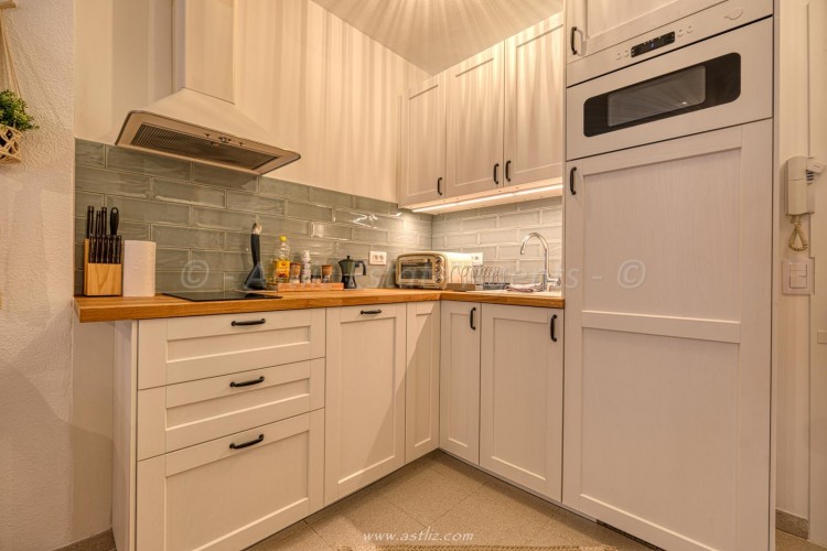 2 Bed, 1 Bath, ApartmentFor Sale, Seguro El Sol, Playa De La Arena