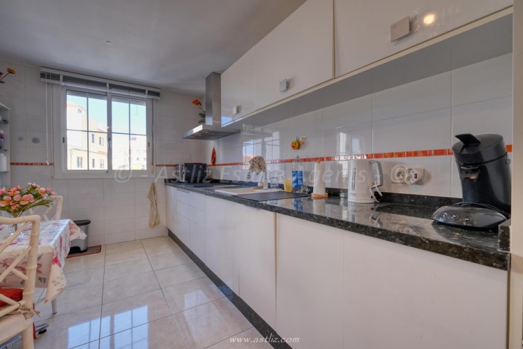 2 Bed, 2 Bath, ApartmentFor Sale, Playa San Juan, Playa San Juan