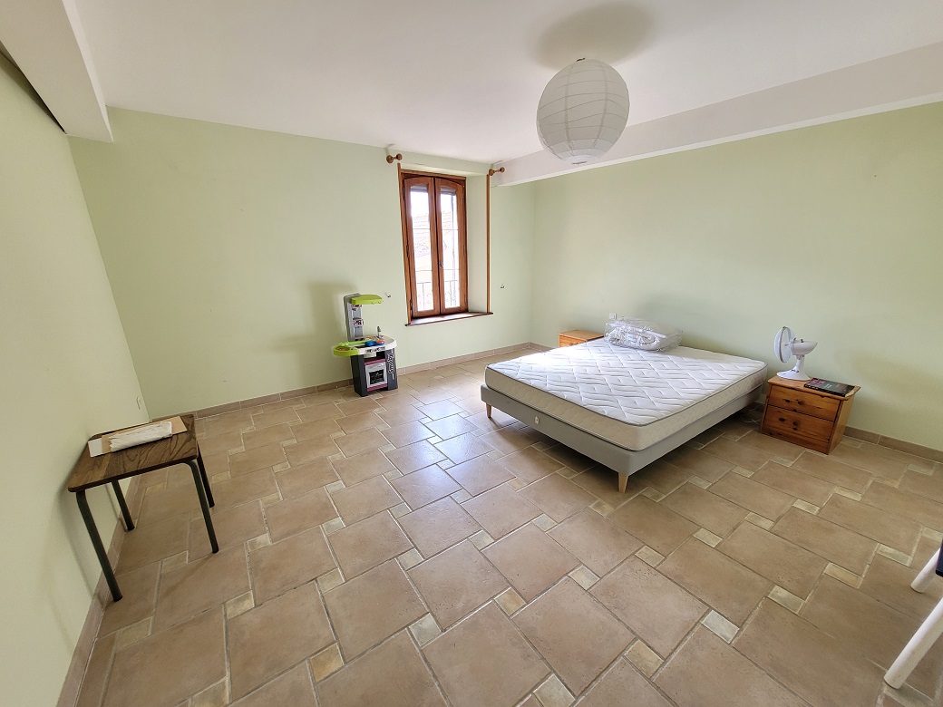 3 Bed, 1 Bath, HouseFor Sale, Pezenas, Herault, Languedoc-Roussillon, 34120