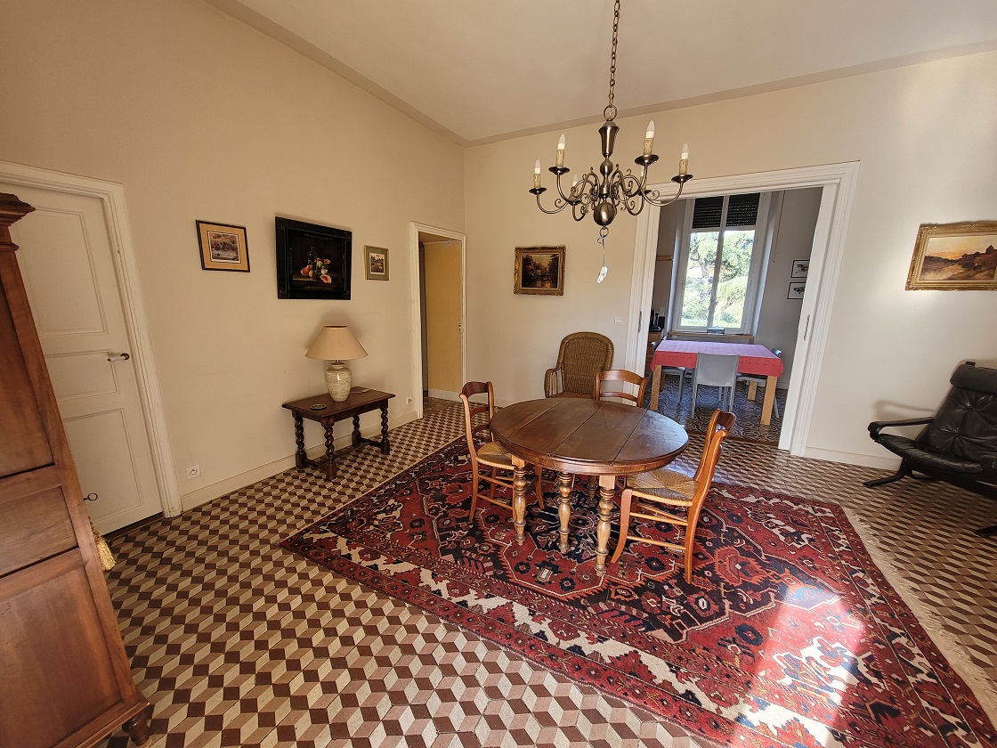 5 Bed, 3 Bath, HouseFor Sale, Laurens, Herault, Languedoc-Roussillon, 34480