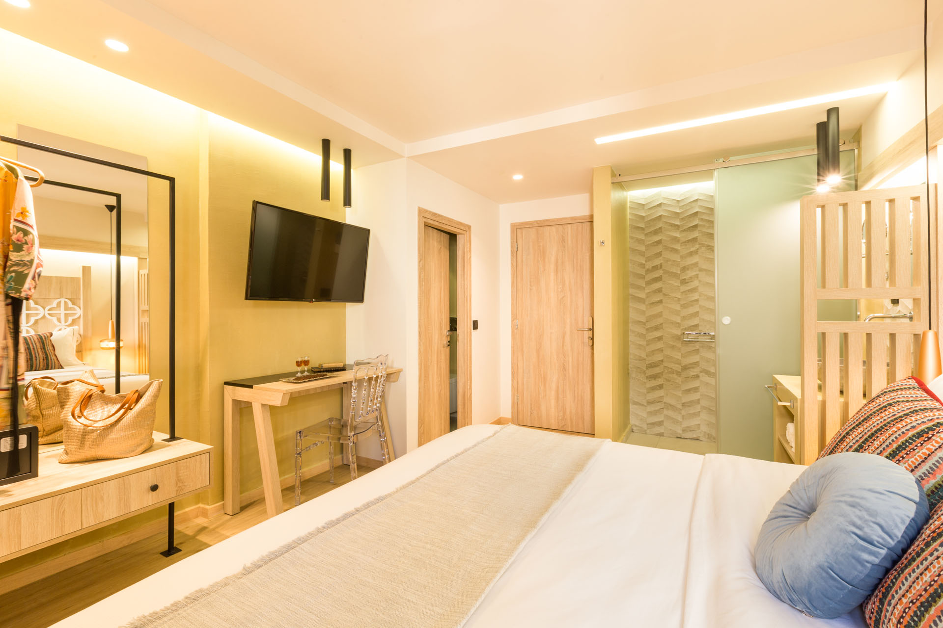 Commercial Property, For Sale