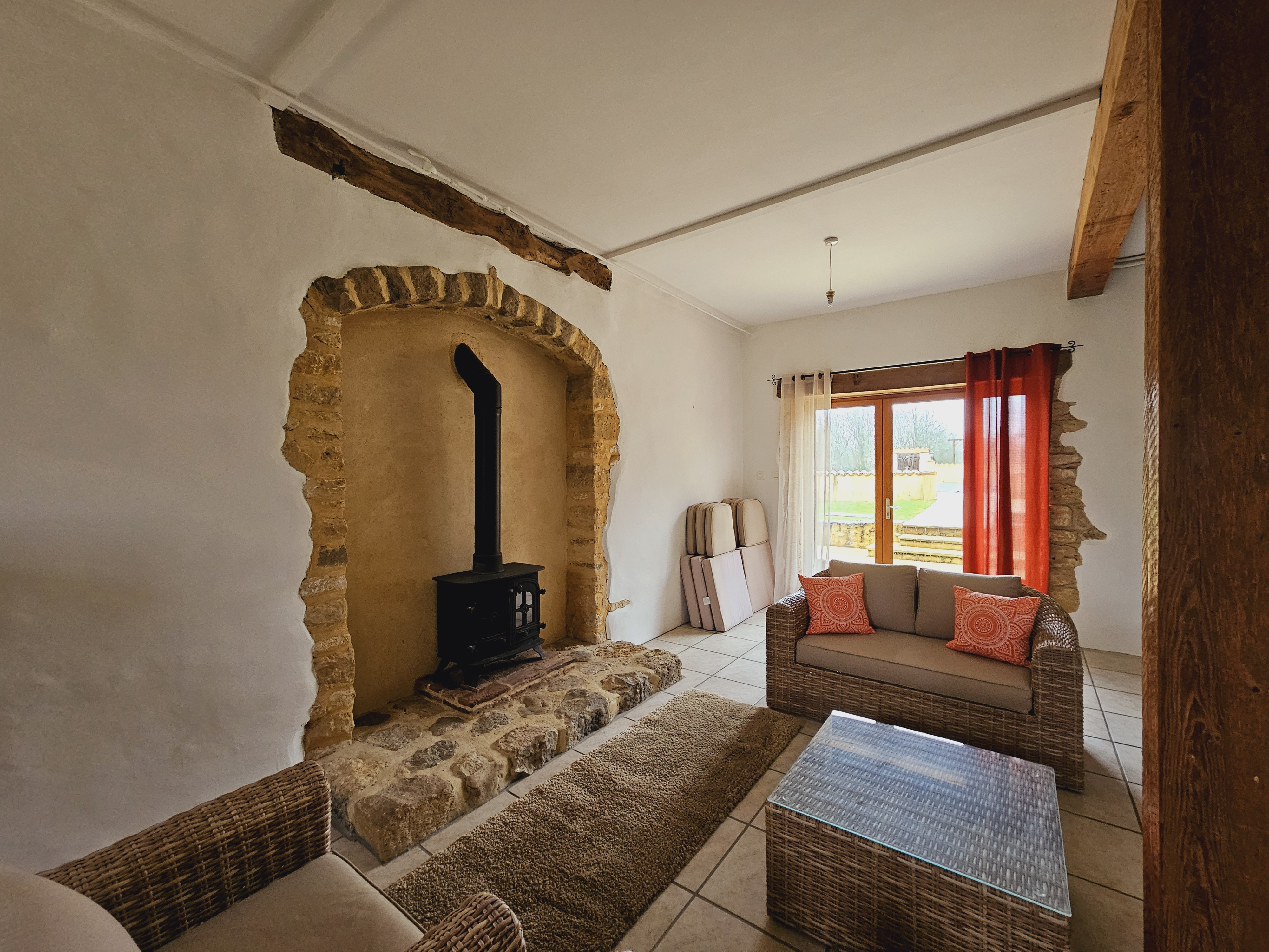 5 Bed, 2 Bath, HouseFor Sale, Lalinde, Dordogne, Aquitaine, 24150