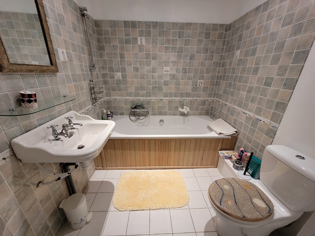 4 Bed, 4 Bath, HouseFor Sale, Autignac, Herault, Languedoc-Roussillon, 34480