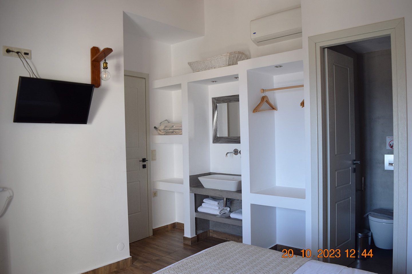 8 Bed, 7 Bath, HouseFor Sale, Heraklion, Crete