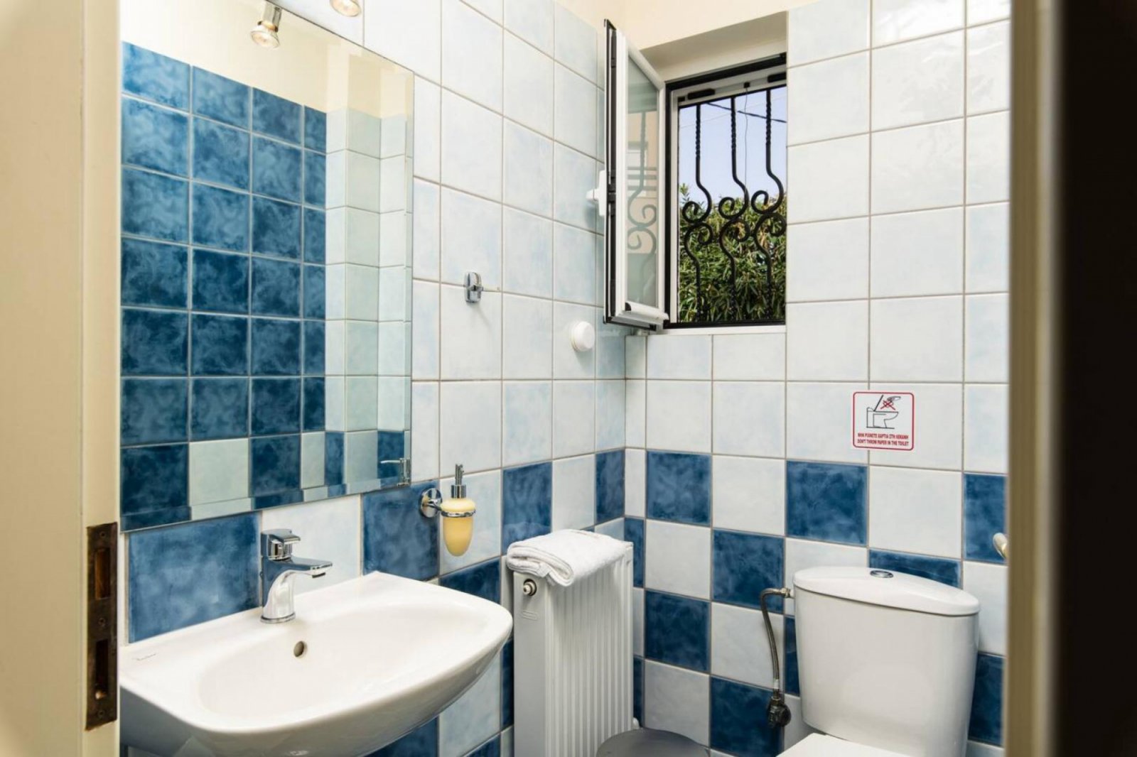 2 Bed, 1 Bath, HouseFor Sale, Chania, Crete