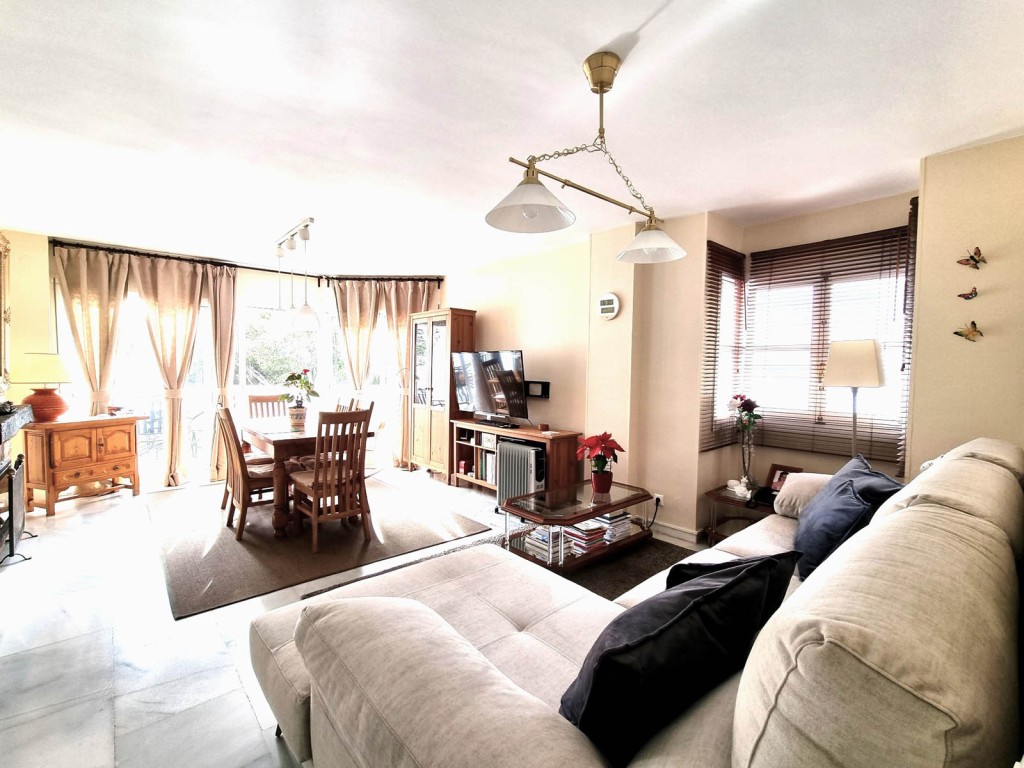 2 Bed, 1 Bath, ApartmentFor Sale, Calahonda, Malaga