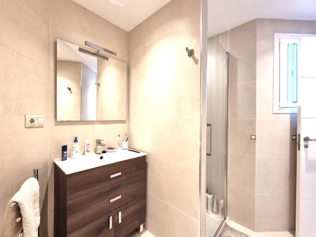 2 Bed, 1 Bath, ApartmentFor Sale, Calahonda, Malaga