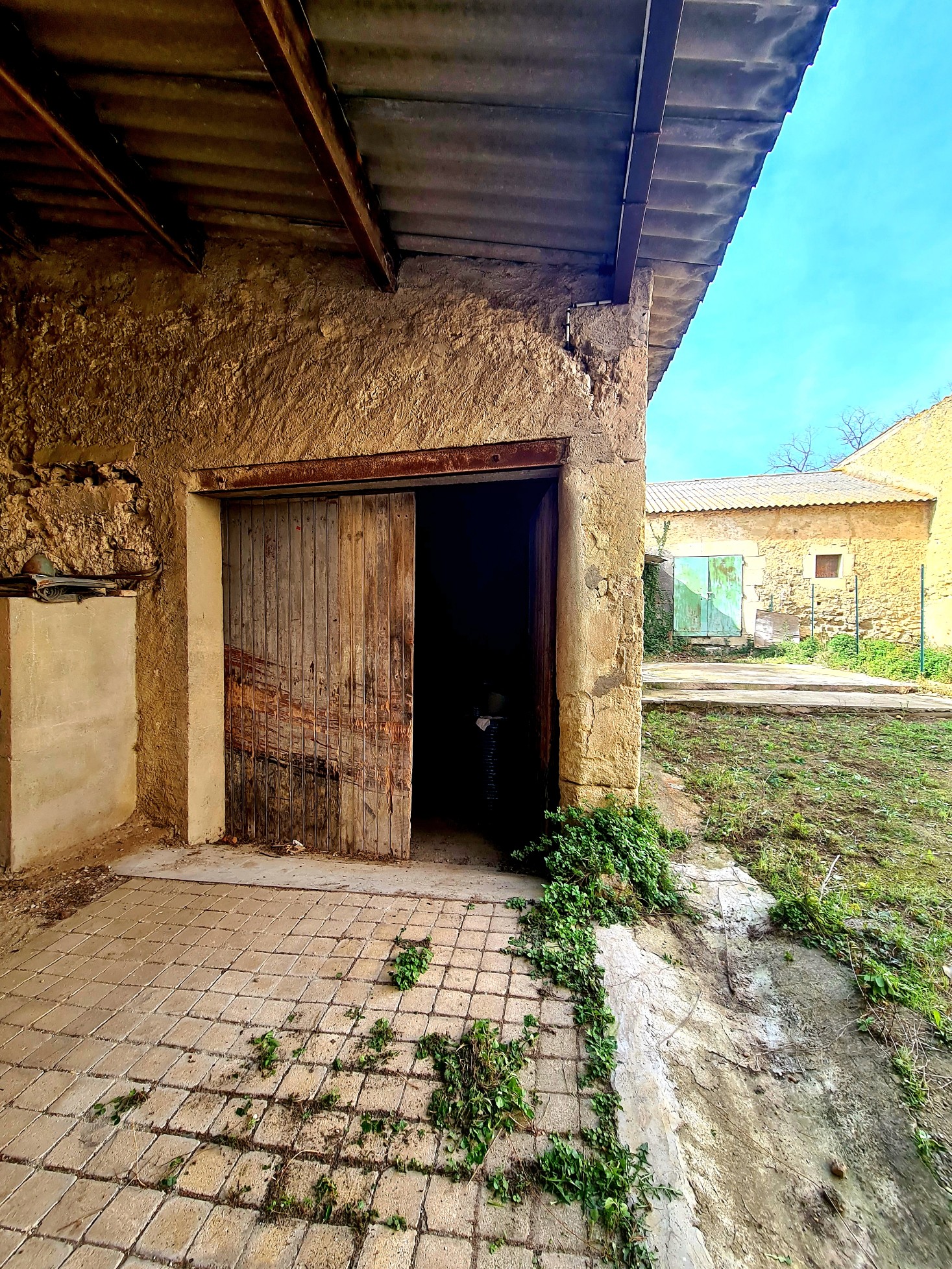 4 Bed, 2 Bath, HouseFor Sale, Beziers, Herault, Languedoc-Roussillon, 34500