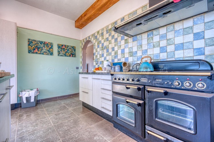 6 Bed, 4 Bath, HouseFor Sale, San Miguel De Abona, San Miguel De Abona