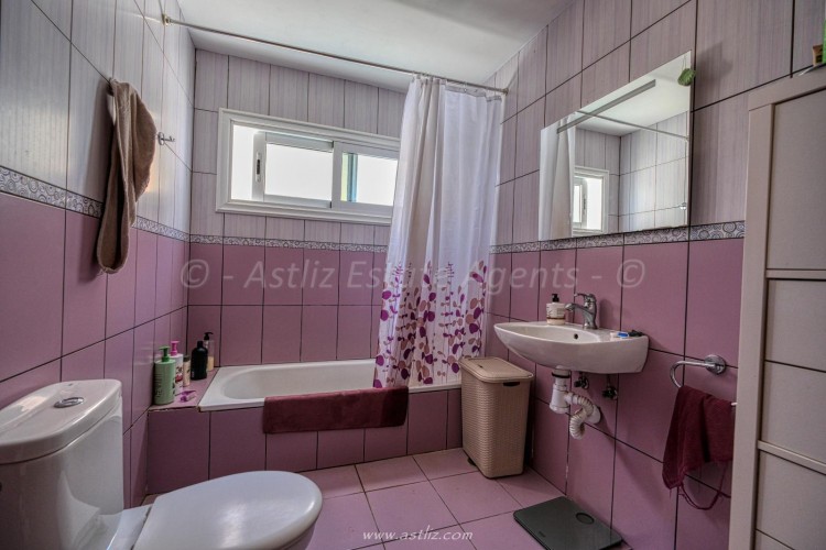 6 Bed, 4 Bath, HouseFor Sale, San Miguel De Abona, San Miguel De Abona